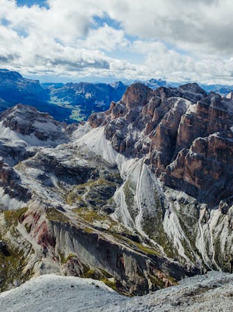 How to Reach Cortina d’Ampezzo: Your Complete Travel Guide