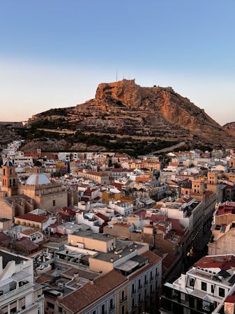Alicante Luchthaven Aankomsten: Tips en Informatie om de Reis Soepel te Laten Verlopen